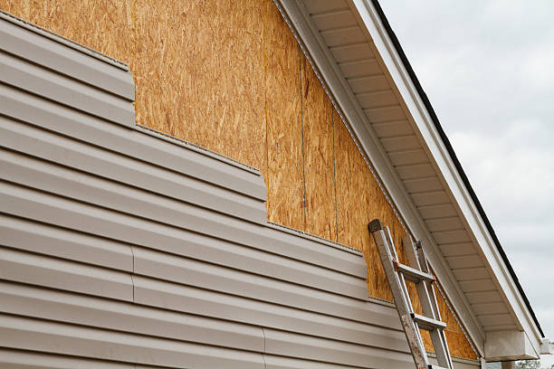 24/7 Emergency Wood Siding experts in Lake City, PA